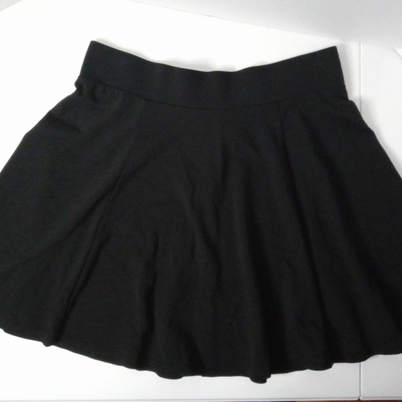Divided Dresses & Skirts - Divided H&M size small black skirt